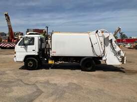 1993 Isuzu NPR 300 Garbage Compactor Rear Loader - picture2' - Click to enlarge