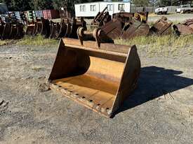 Excavator Bucket - picture0' - Click to enlarge