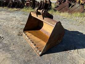 Excavator Bucket - picture2' - Click to enlarge