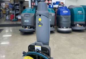 17.5kg TITUS Mini Dual Floor Scrubber!
