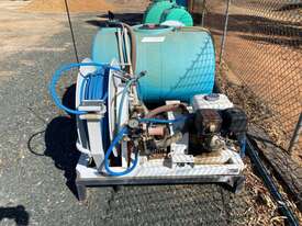 QuikCorp 9SSW600 Quickspray, 600l Tank, Reel & Motor - picture2' - Click to enlarge