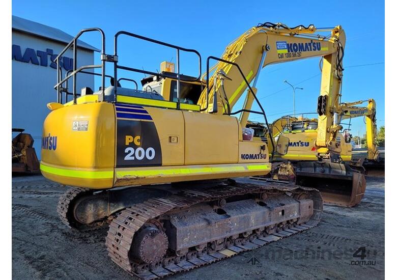 caption 2018 KOMATSU PC200LC_8 Excavator