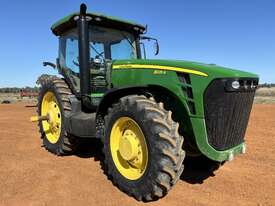 2011 John Deere 8225R - picture2' - Click to enlarge