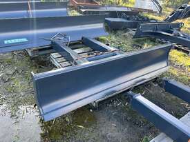 Excavator Blade - picture0' - Click to enlarge