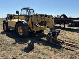 Caterpillar TH580B Telehandler - picture0' - Click to enlarge