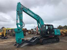 Kobelco sk210d-10 Excavator (Rubber Padded) - picture0' - Click to enlarge