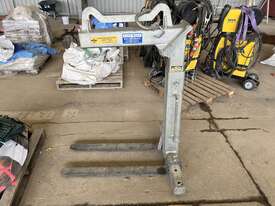 East West Engineering Adjustable Pallet Hook (Unreserved) - picture0' - Click to enlarge