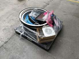 1 X Pallet of Light fittings and cable - picture0' - Click to enlarge