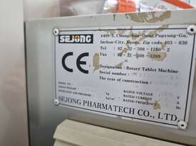 SEJONG MRC-30 Rotary Tablet Machine- Excellent condition! - picture2' - Click to enlarge