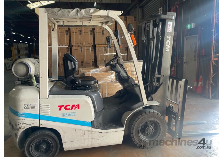 caption TCM 2.5tonne Forklift