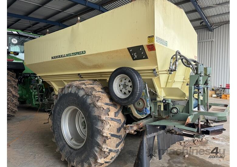 caption 2015 Marshall 912T Dry Spin Spreaders