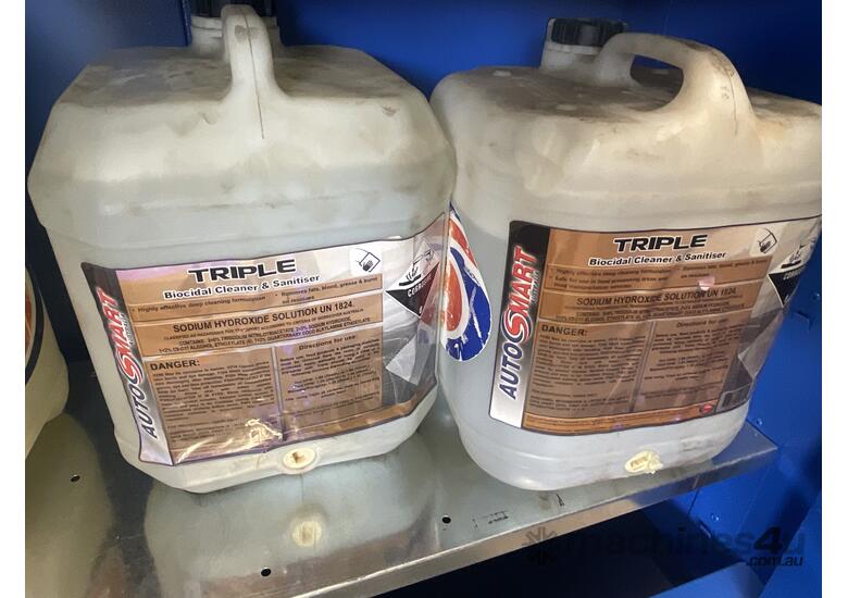 caption Dangerous Goods Cabinet & Contents