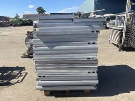 Pallet of Metal Filter Trays - picture2' - Click to enlarge