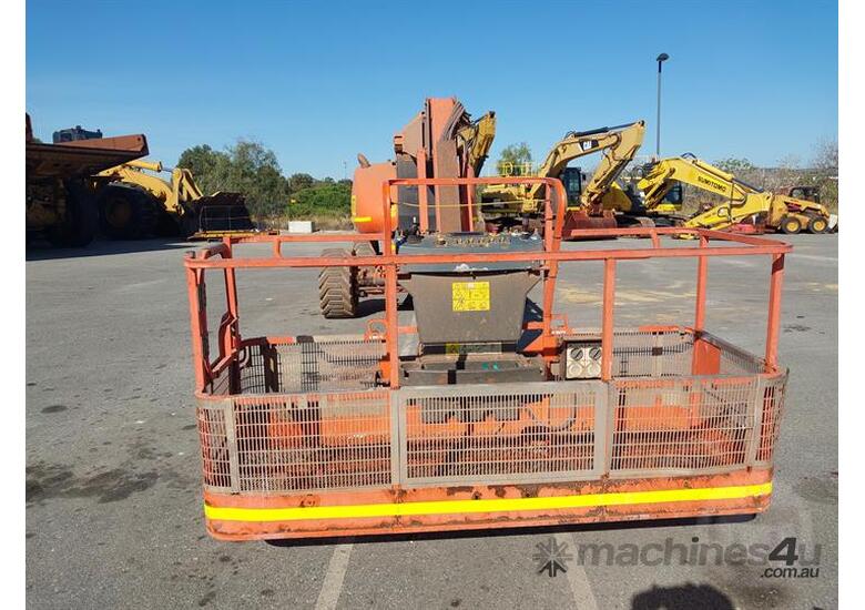 caption JLG 800AJ