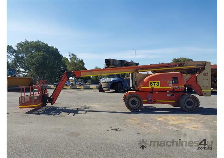 caption JLG 800AJ
