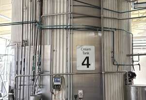 Insulated Stainless steel Cream tank 61kl Capacity