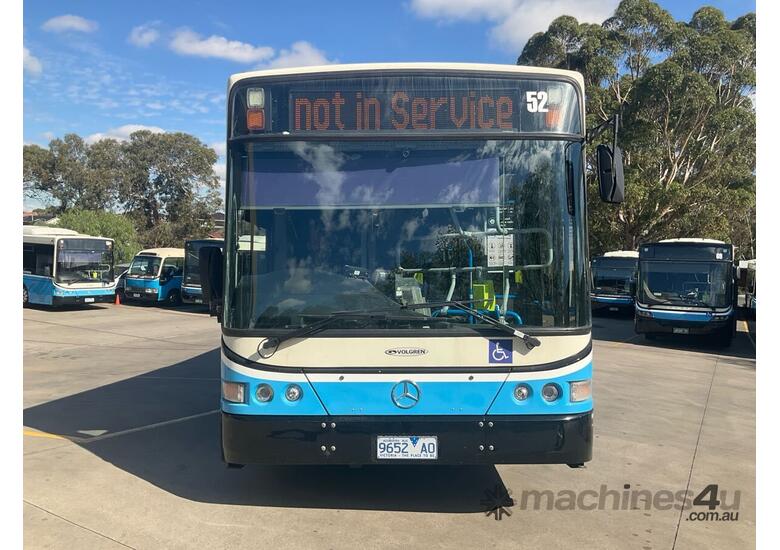 caption Mercedes Benz Bus