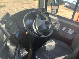 Mercedes Benz Bus - picture2' - Click to enlarge