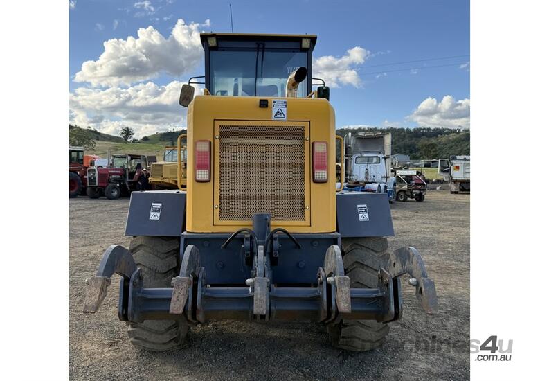 caption 2018 AGRISON 10TGR10 GRADER