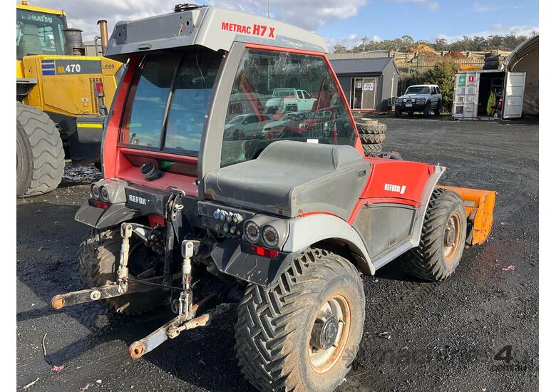 caption 2013 Reform Metrac H7X Tractor 4 x 4