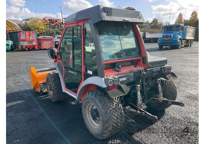 caption 2013 Reform Metrac H7X Tractor 4 x 4