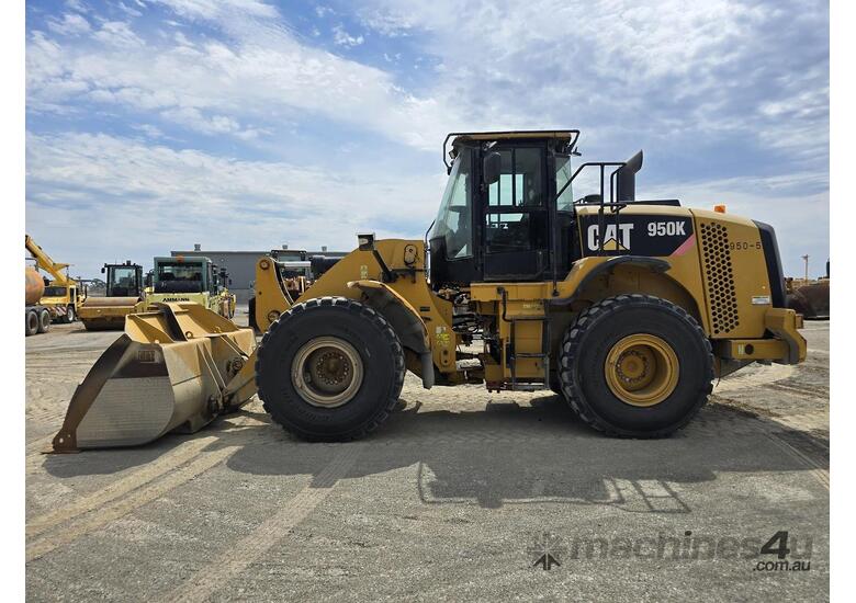 caption 2013 Caterpillar 950K