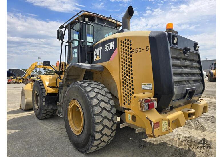caption 2013 Caterpillar 950K