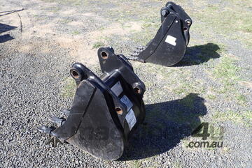 Caterpillar   excavator bucket