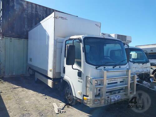 caption Isuzu NLR