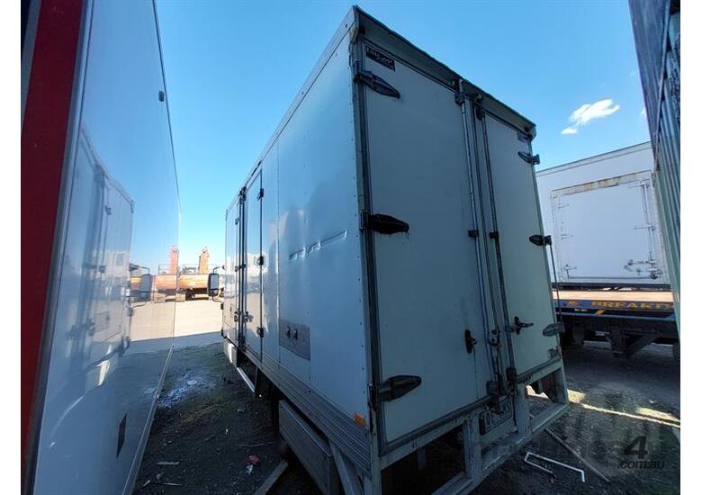 caption Isuzu NLR
