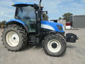 New Holland TS100A Tractor - picture0' - Click to enlarge
