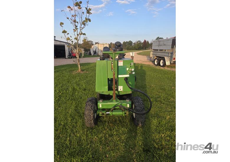 STUMP GRINDER 35 HP.