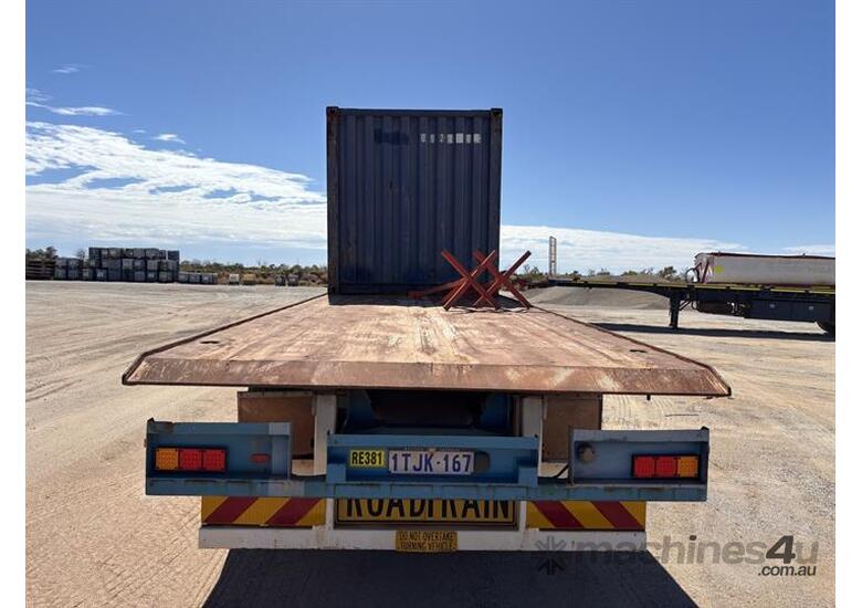 caption Bailey Dual Axle