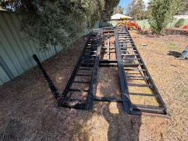 Mobile loading ramp - picture1' - Click to enlarge