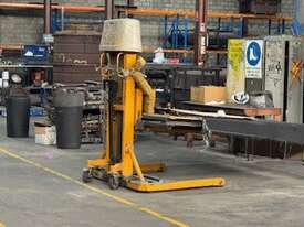 Hydraulic Platform Lifter - picture0' - Click to enlarge
