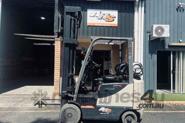   Crown High Lift Counterbalance Forklift