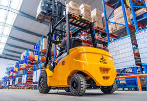Forklift Heavy Duty 80 Volt Elect 4 Wheel Counterbalance forklift fast charge Lithium-Ion battery