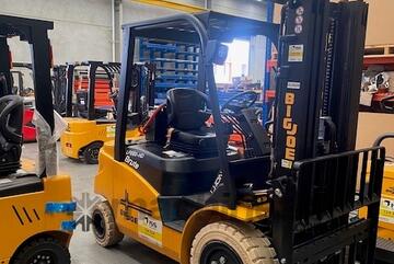 Forklift Heavy Duty 80 Volt Elect 4 Wheel Counterbalance forklift fast charge Lithium-Ion battery