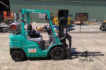 MITSUBISHI 2.5T LPG Forklift | 4.7m Lift Height | Fork Positioner