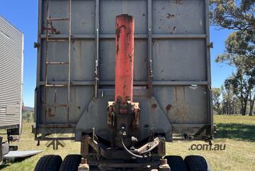 1989 Homemade 11ft Single Axle Dog Tipping Tandem Axle Trailer