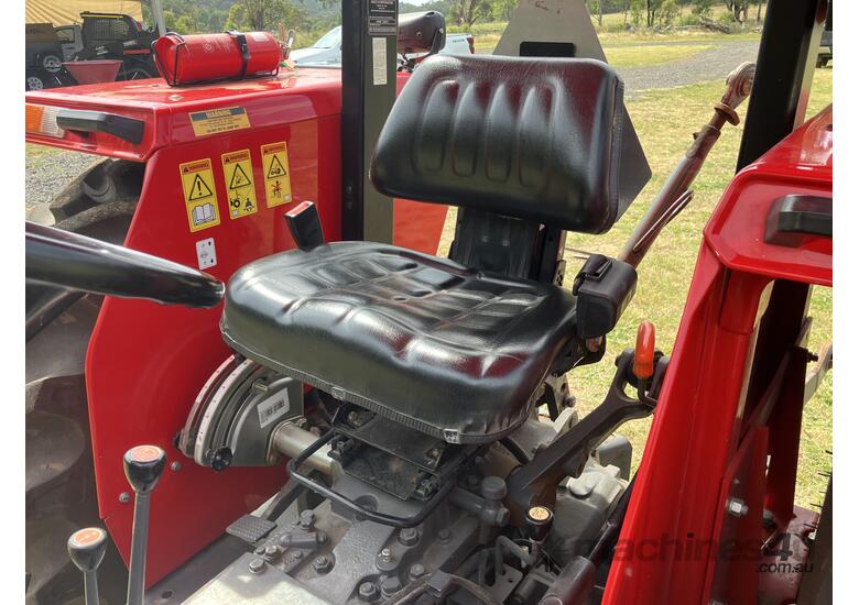 2018 Massey Ferguson 2625 4WD Tractor