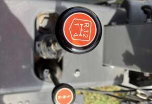 2018 Massey Ferguson 2625 4WD Tractor