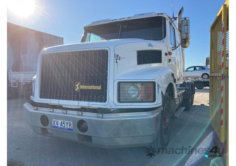 1995 International S Line 3600 6x4 Sleeper Cab Prime Mover
