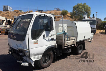 2004 Isuzu N3 NKR Table Top (Day Cab)