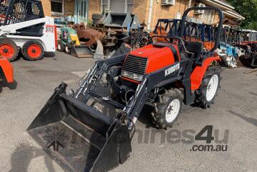 Kubota   A17 TRACTOR