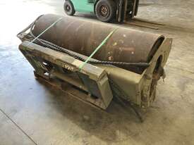HydraPower CD 1600 Vibrating Roller Skid Steer Attachment. - picture0' - Click to enlarge