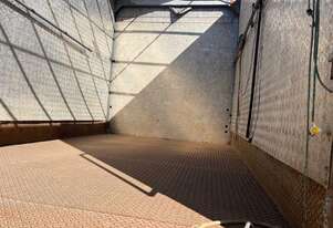 2011 Iveco Eurocargo 160E28 Pantech