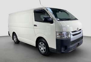 2015 Toyota Hiace Van T/Diesel (Auto)