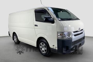 2015 Toyota Hiace Van T/Diesel (Auto)