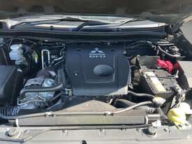 2019 Mitsubishi Pajero Sport GLS Diesel - picture2' - Click to enlarge